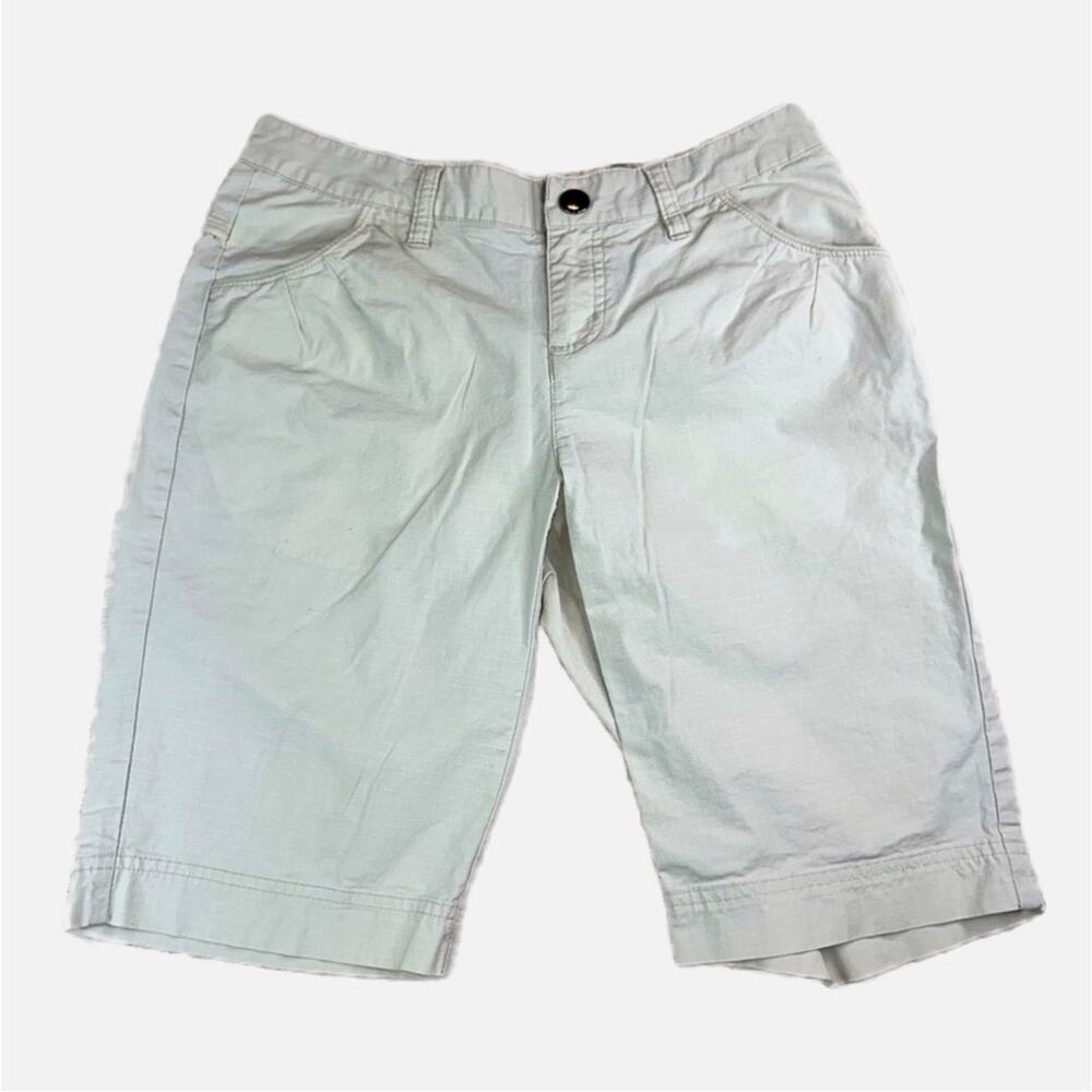 Columbia Women’s Khaki Bermuda Shorts